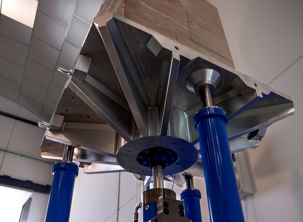 Vertical Vibration Test System