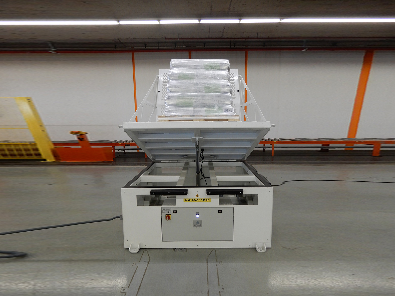 TLE Tilt Machine